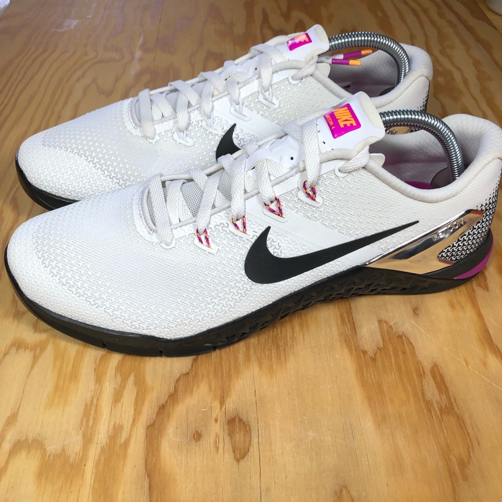 Nike Metcon 4 - Picture 3 of 7